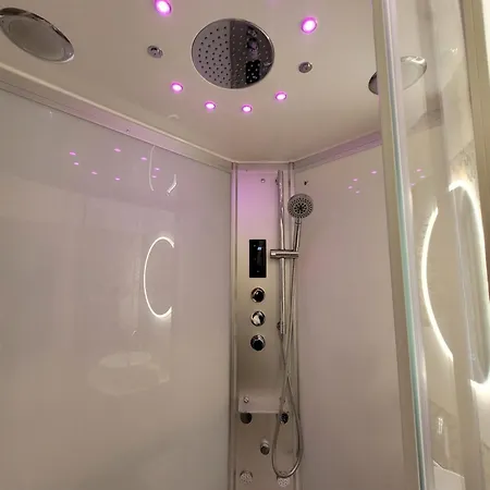 Victoria Spa, Au Coeur Du Centre-ville Hammam -wifi -grand Lit Double Queen Size 160x200cm