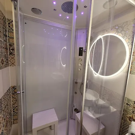 Lägenhet Victoria Spa, Au Coeur Du Centre-ville Hammam -wifi -grand Lit Double Queen Size 160x200cm *