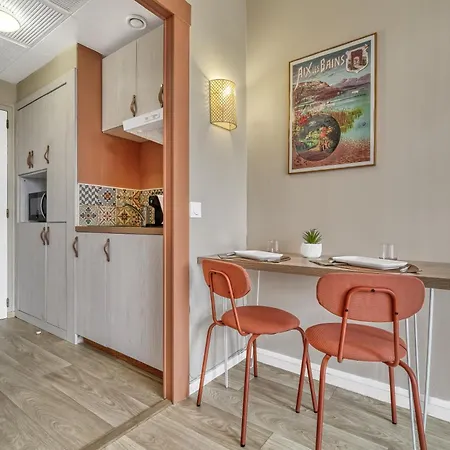 Lägenhet Victoria Spa, Au Coeur Du Centre-ville Hammam -wifi -grand Lit Double Queen Size 160x200cm