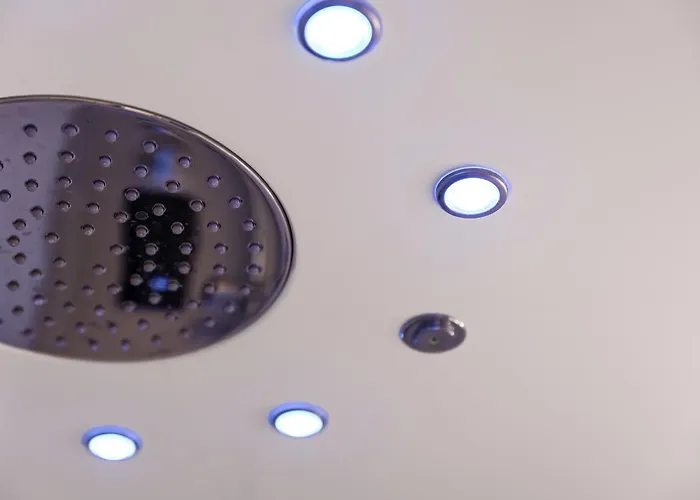 Victoria Spa, Au Coeur Du Centre-ville Hammam -wifi -grand Lit Double Queen Size 160x200cm Appartamento